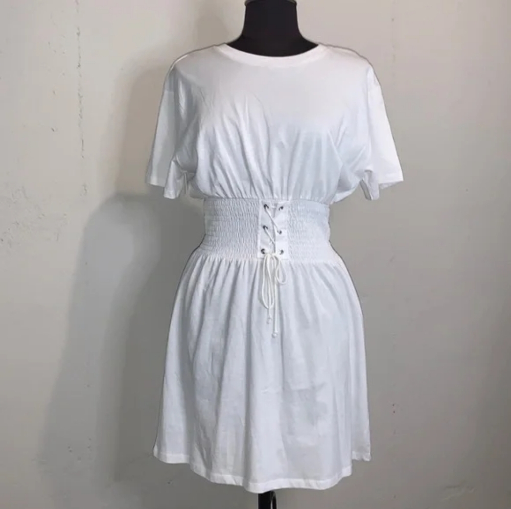 H&M DIVIDED White Cinched Waist Dress